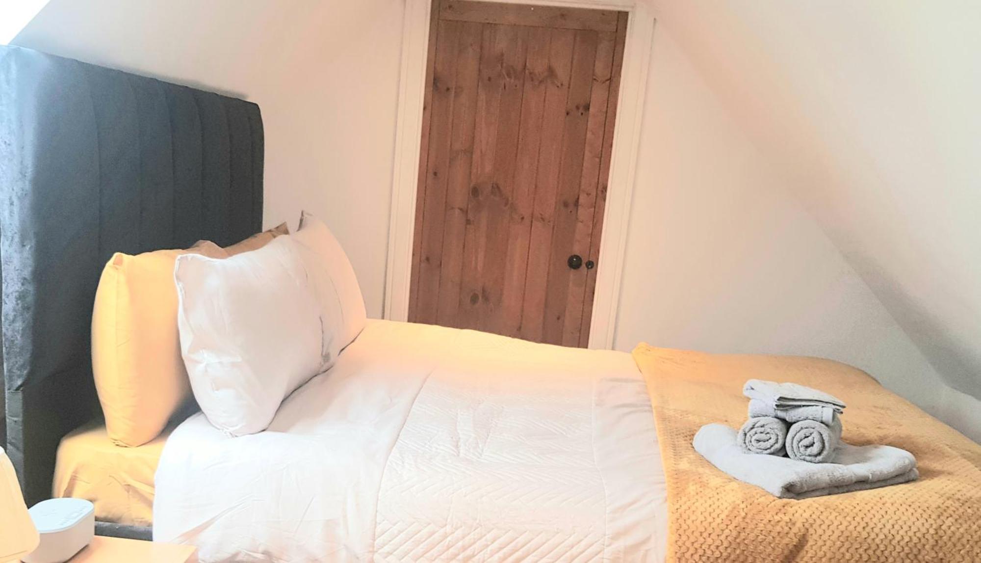 De-Vollard, Cornish Cottage, Lovely Village ซัลทาช ภายนอก รูปภาพ